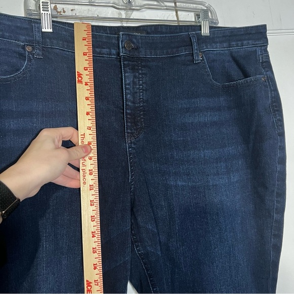 Talbots Flawless Five-Pocket Jeans Straight Leg Size 24W Dark Wash - Picture 4 of 8